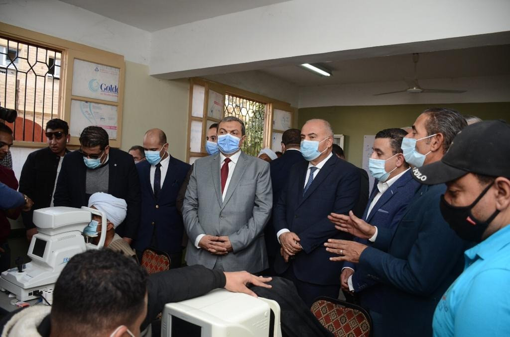زيارة وزير القوى العاملة لقنا