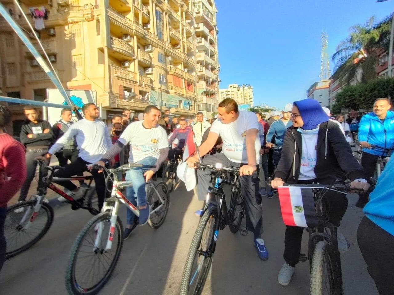 محافظ البحيرة