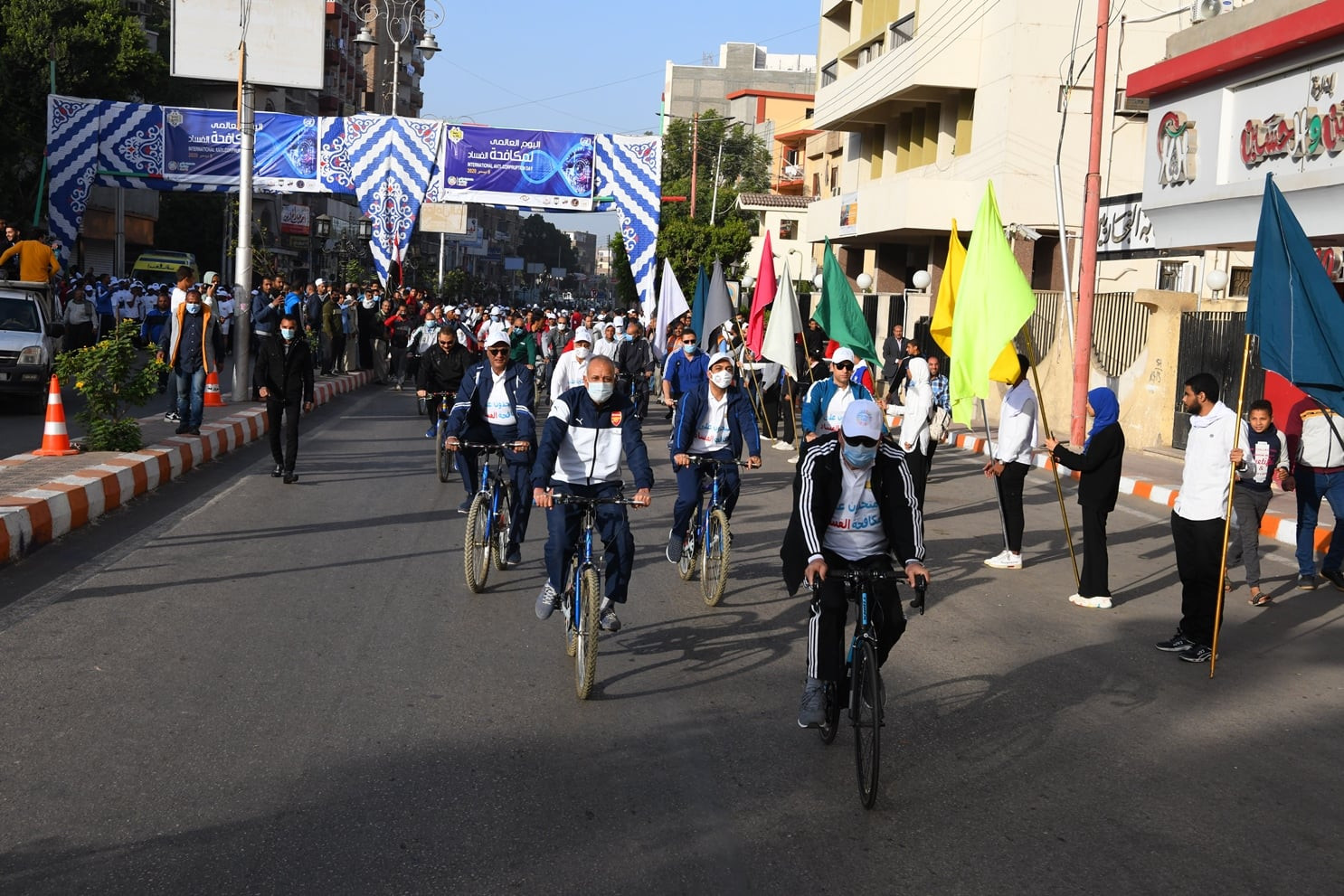 محافظ قنا