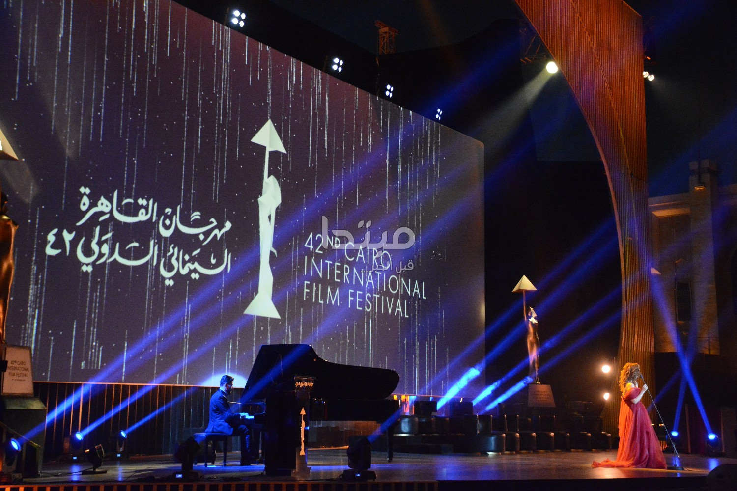 جوائز الدورة 42 لمهرجان القاهرة السينمائى الدولى