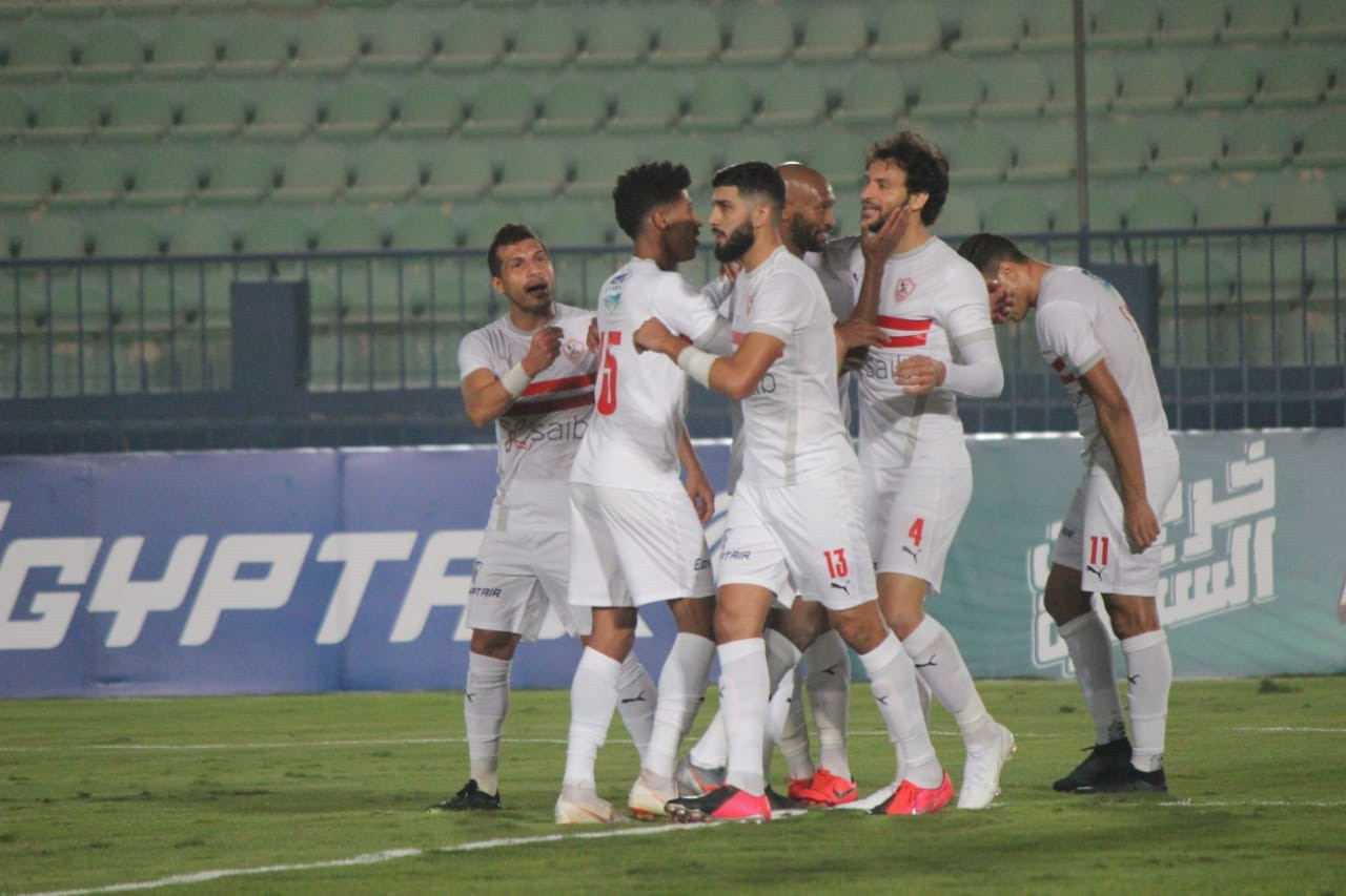 الشوط الأول.. الزمالك يتقدم على المقاولون بنيران صديقة