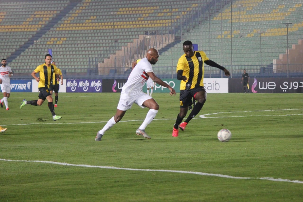 الشوط الأول.. الزمالك يتقدم على المقاولون بنيران صديقة