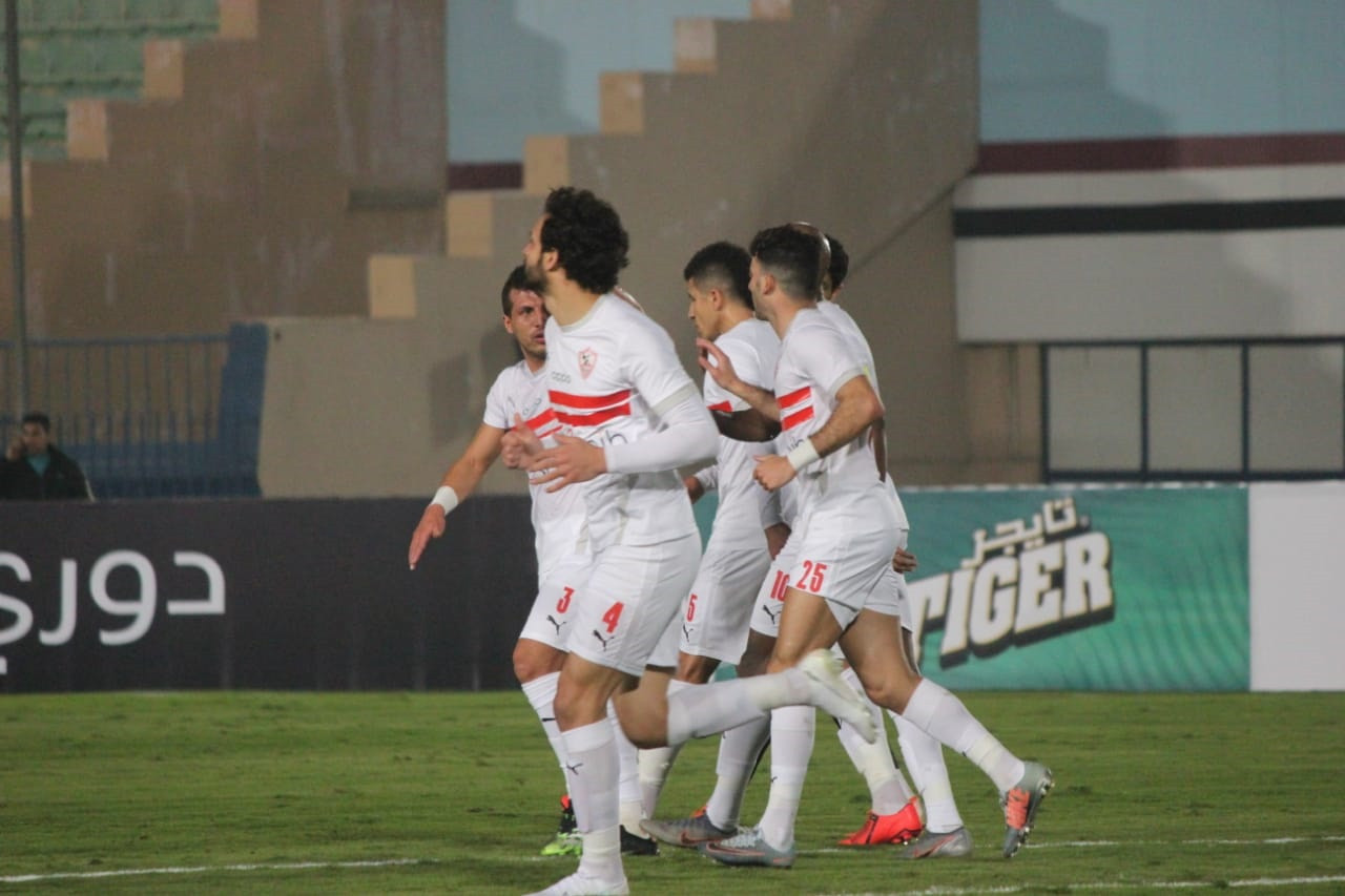 الشوط الأول.. الزمالك يتقدم على المقاولون بنيران صديقة
