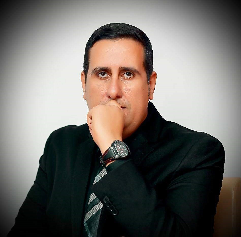 خبير معلوماتى