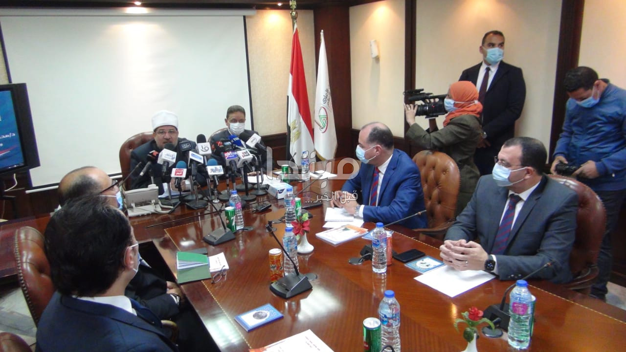 وزير الأوقاف يطلق استراتيجية بناء الوعى 2021