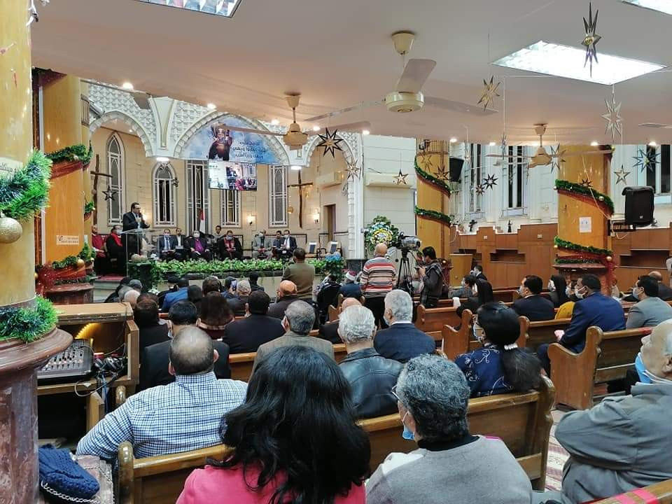 أندريه زكى يشارك فى تنصيب قس جديد للكنيسة الإنجيلية