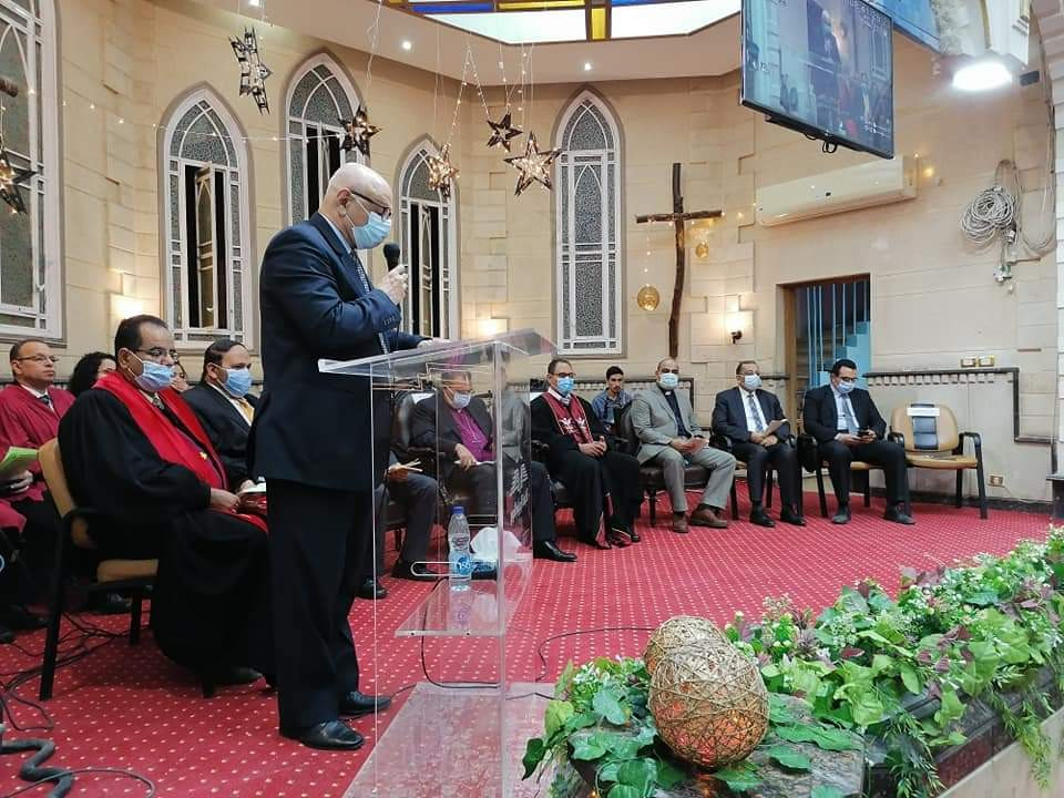أندريه زكى يشارك فى تنصيب قس جديد للكنيسة الإنجيلية