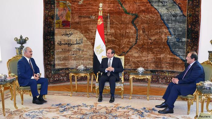 مساعدات تجوب العالم