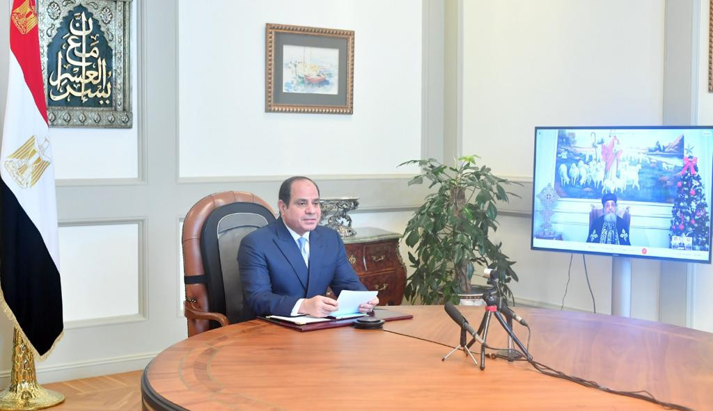 الرئيس السيسى يهنى البابا تواضروس بعيد الميلاد