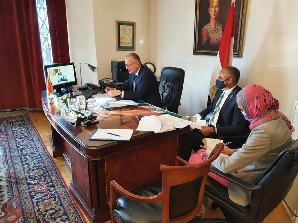 خلال اللقاء