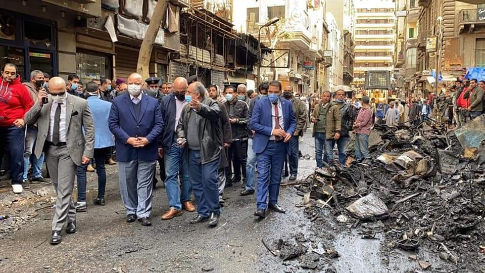 محافظ القاهرة يتفقد حريق التوفيقية