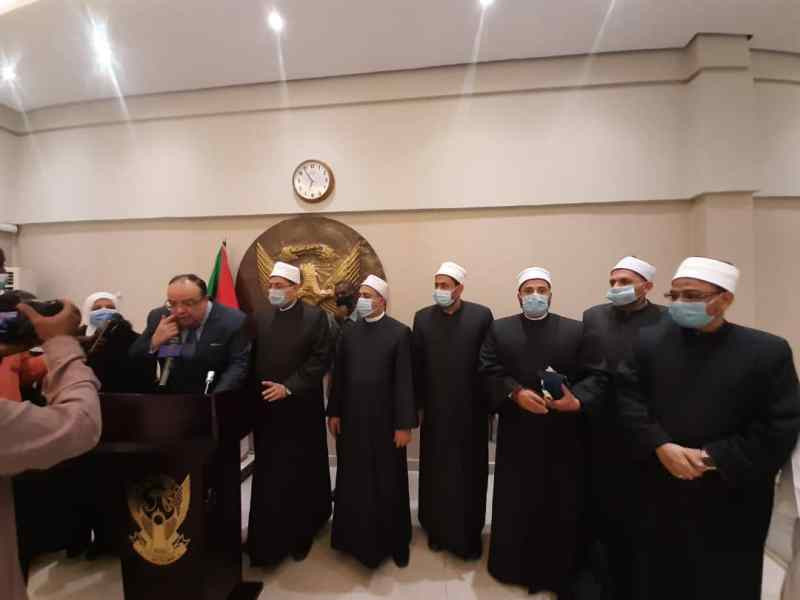 قافلة الأوقاف الدعوية بمطار الخرطوم