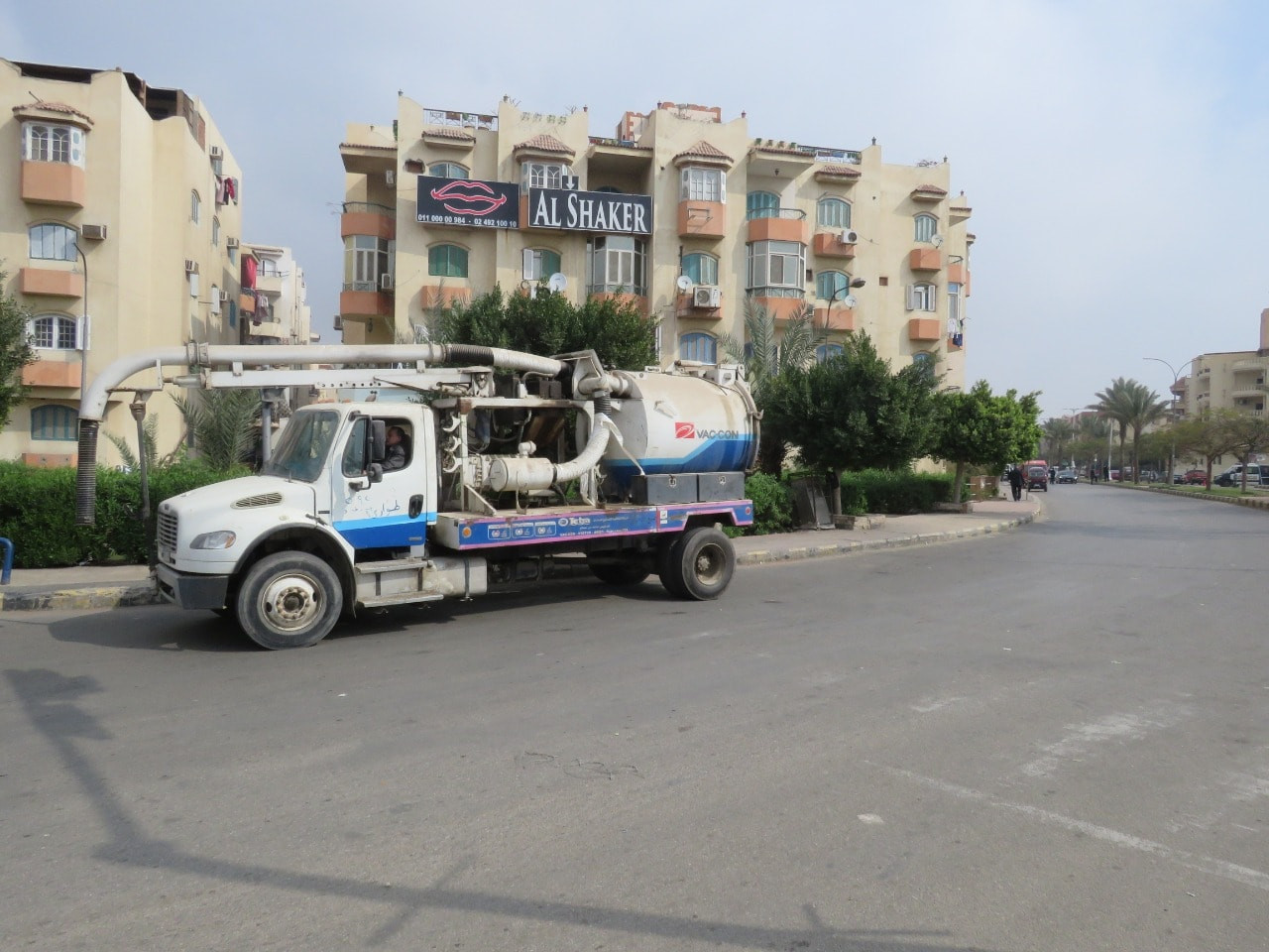 سيارات شفط مياه الأمطار