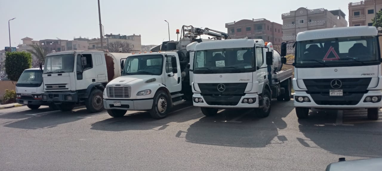 سيارات شفط مياه الأمطار