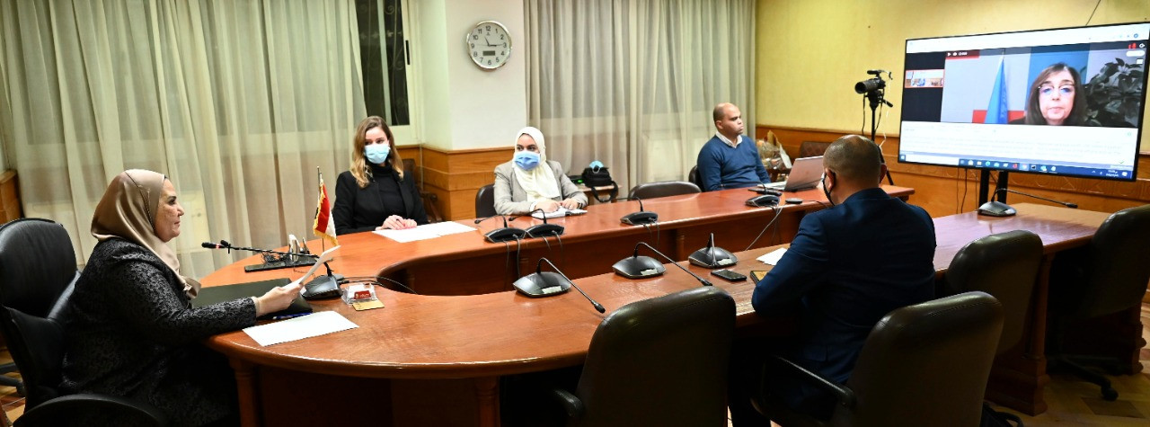 نيفين القباج وزيرة التضامن الاجتماعى