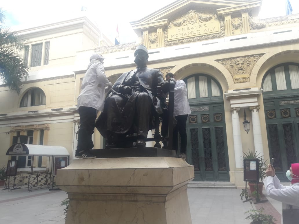 صيانة تماثيل الإسكندرية