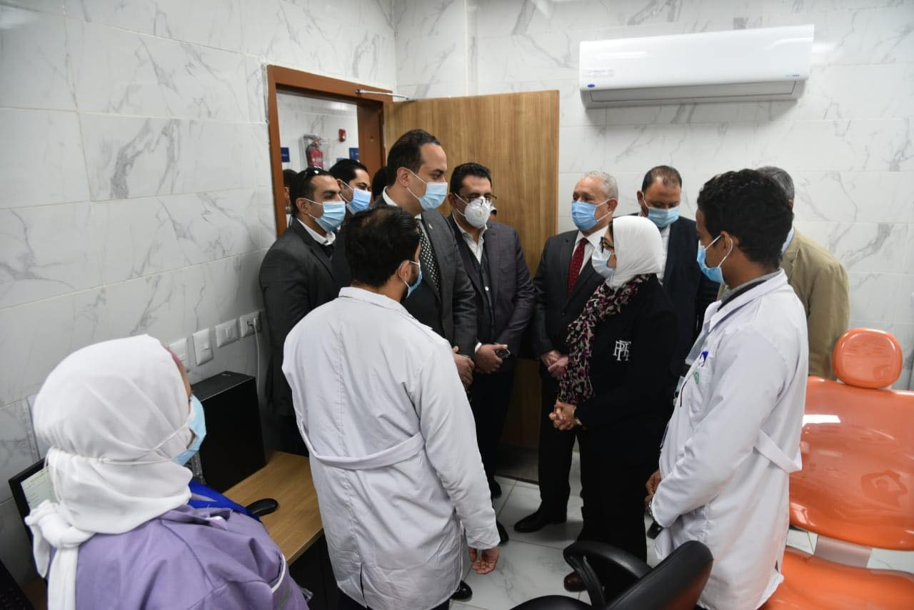 وزيرة الصحة تتفقد وحدة طب أسرة طيبة