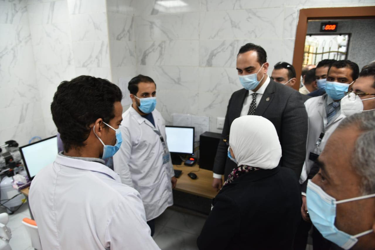 وزيرة الصحة تتفقد وحدة طب أسرة طيبة