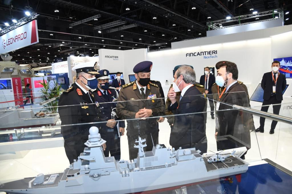 مشاركة وزير الدفاع فى معرض IDEX 2021