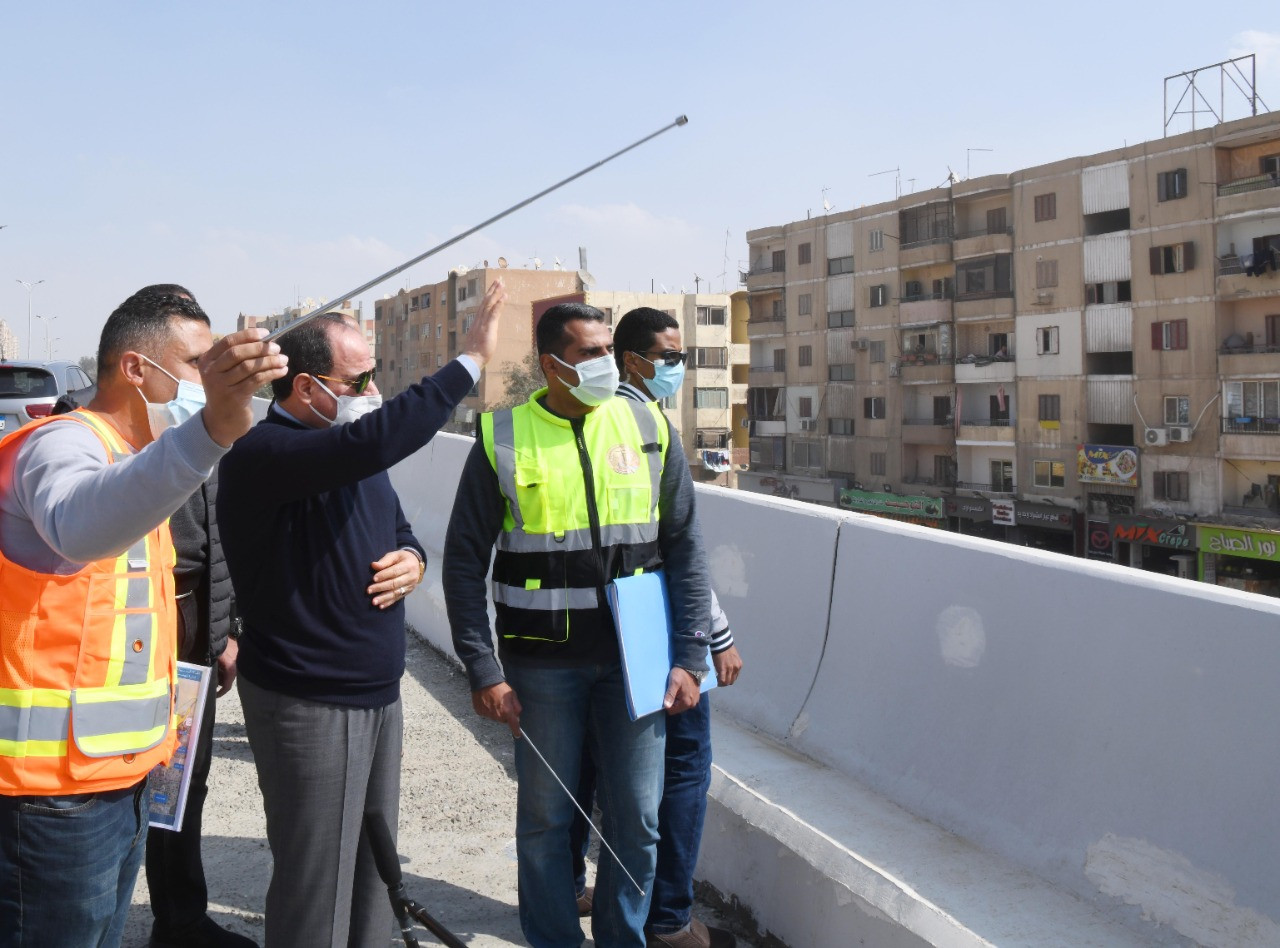 السيسى يوجه بسرعة إنجاز منظومة الطرق والمحاور بشرق القاهرة 