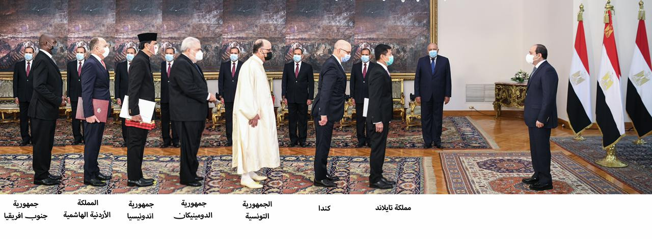 الرئيس يتسلم أوراق سفراء جدد