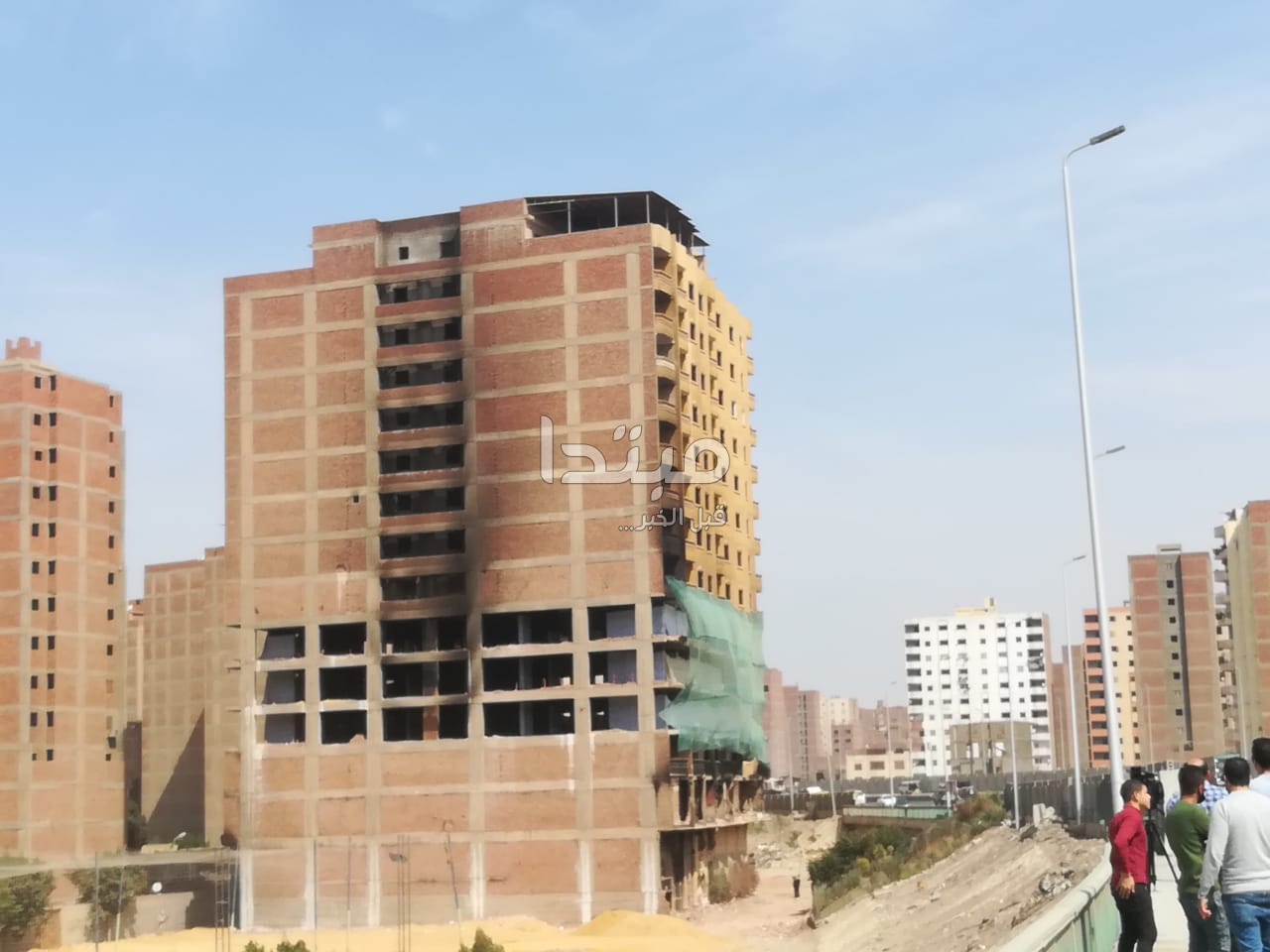 الاستعدادات النهائية لنسف عقار الدائرى
