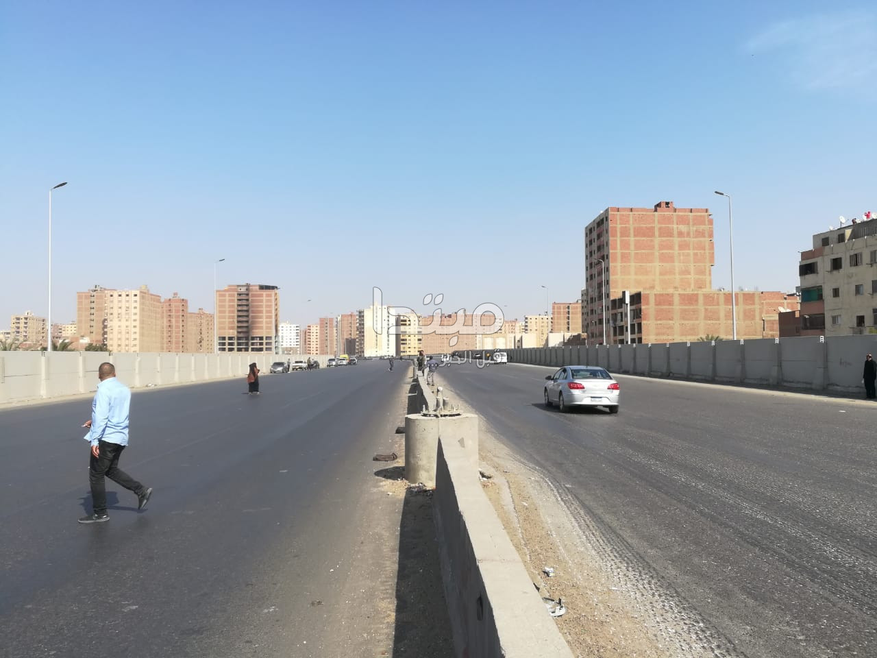 غلق الطريق الدائرى تمهيدا لإزالة عقار الهرم