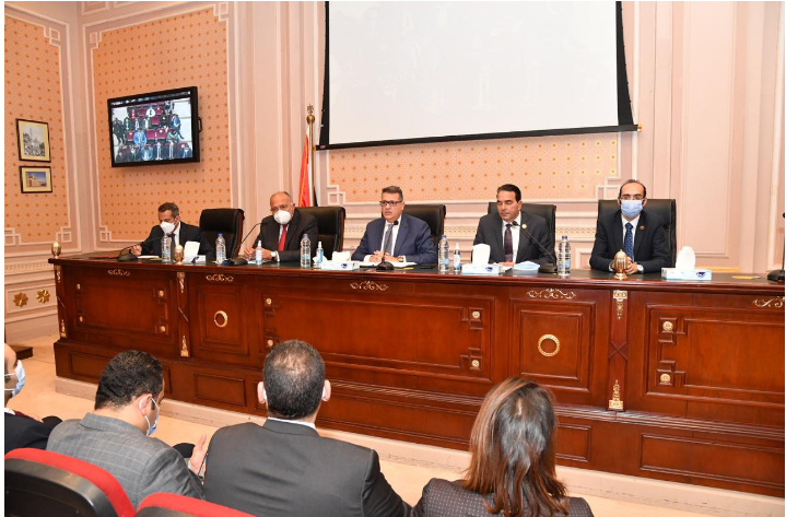 لقاء وزير الخارجية بأعضاء النواب