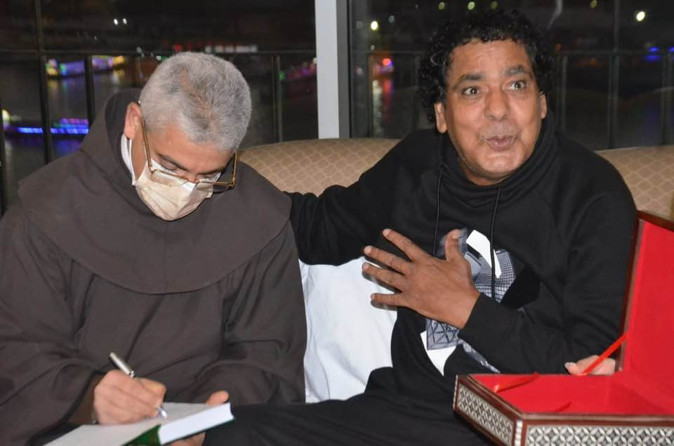 الكاثوليكى للسينما يُكرم محمد منير