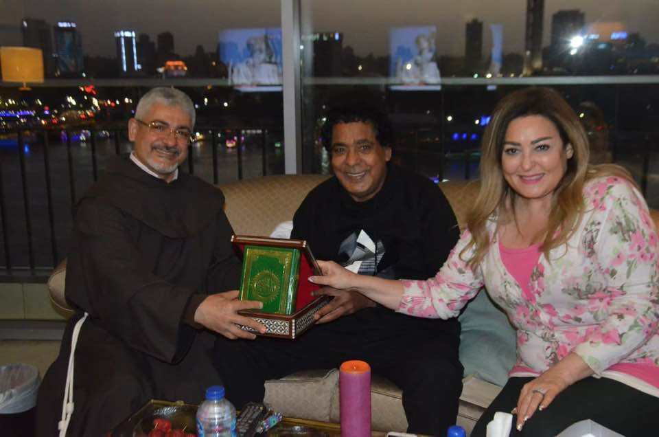 الكاثوليكى للسينما يُكرم محمد منير
