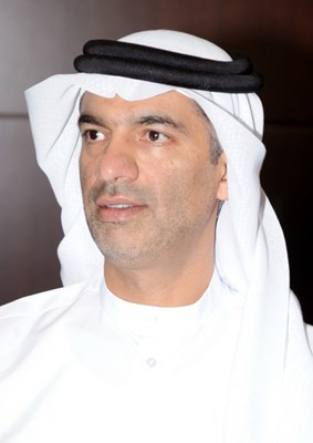 ملتقى الشارقة للتكريم الثقافى