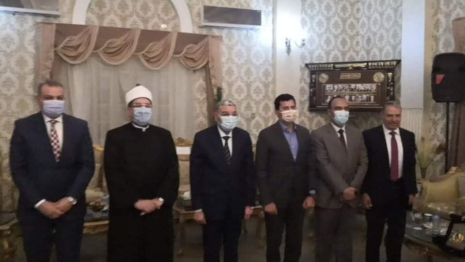 محافظ المنيا يستقبل وزيرى الأوقاف والشباب