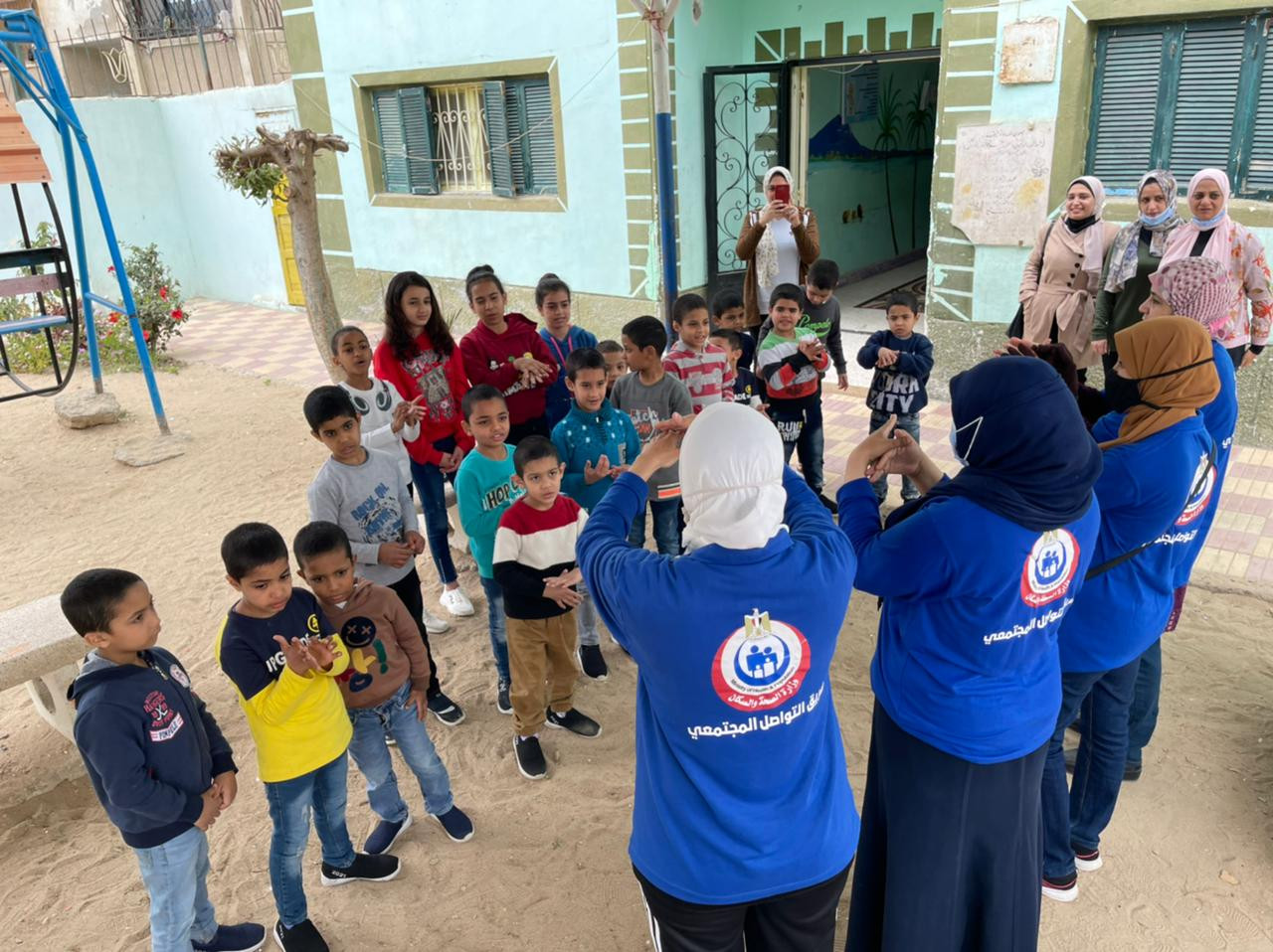 تقديم الخدمات الطبية لدور الأيتام