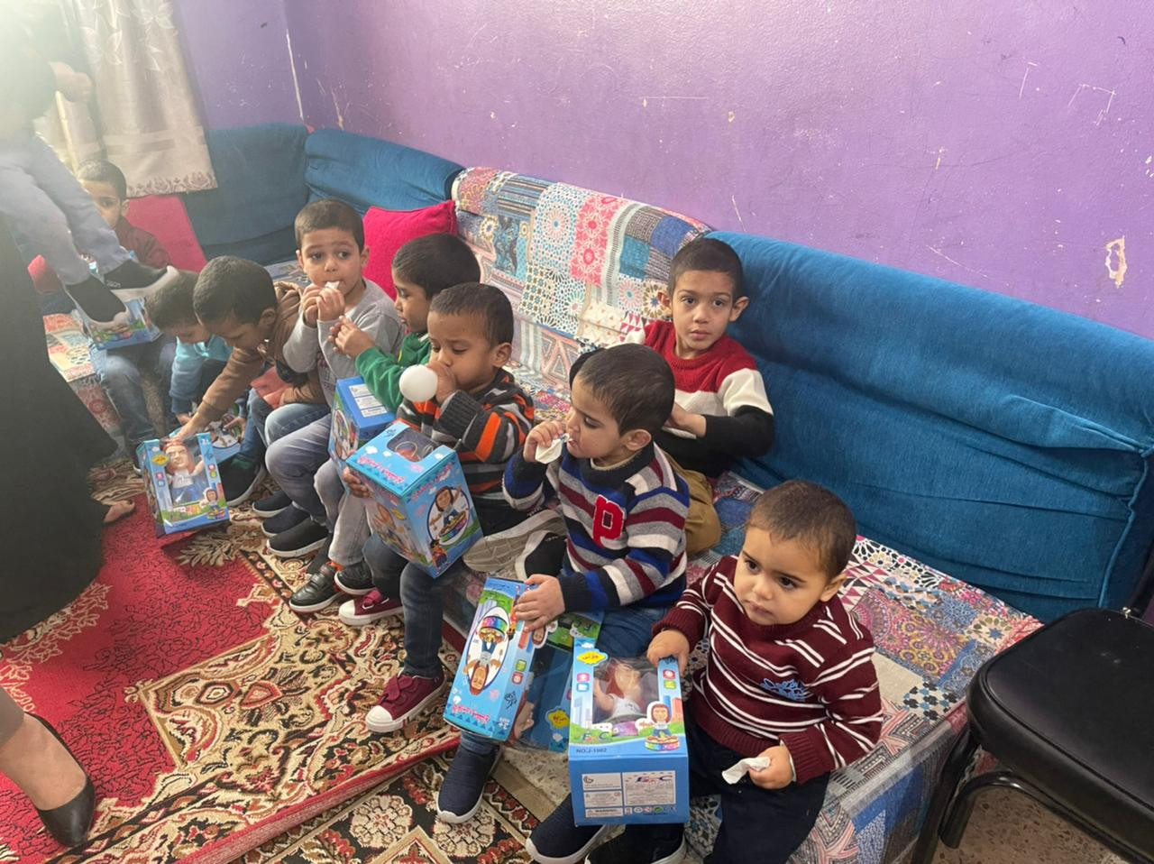 تقديم الخدمات الطبية لدور الأيتام