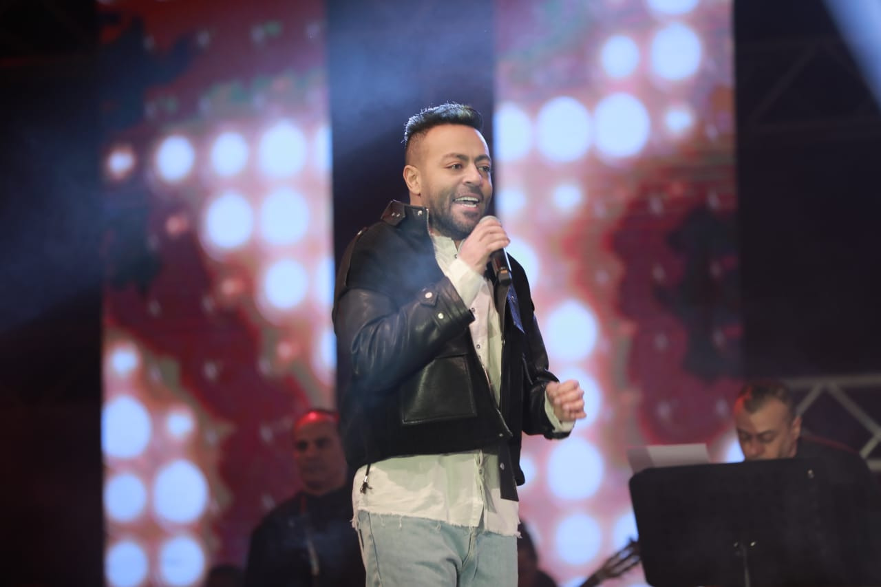 تامر عاشور