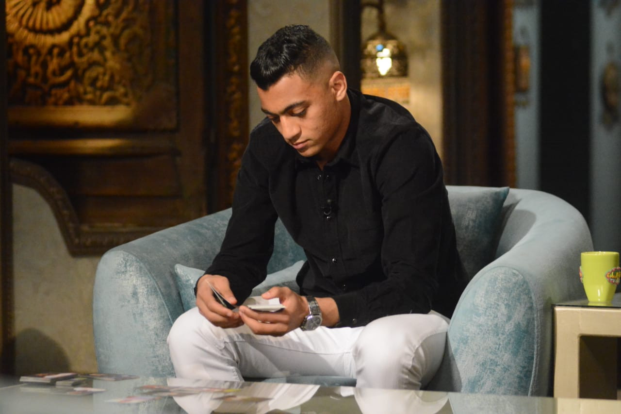 مصطفى محمد مع صاحبة السعادة