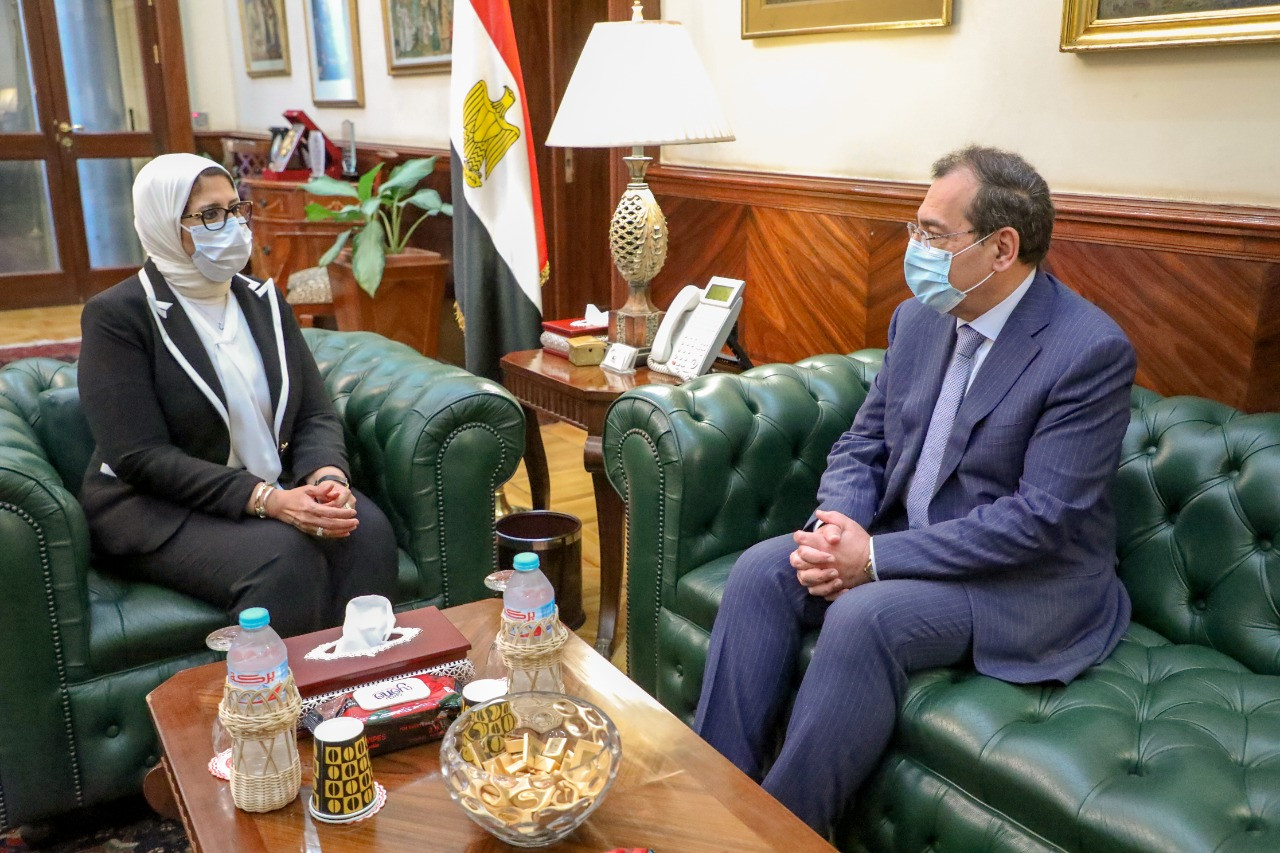 وزيرة الصحة تستقبل وزير البترول