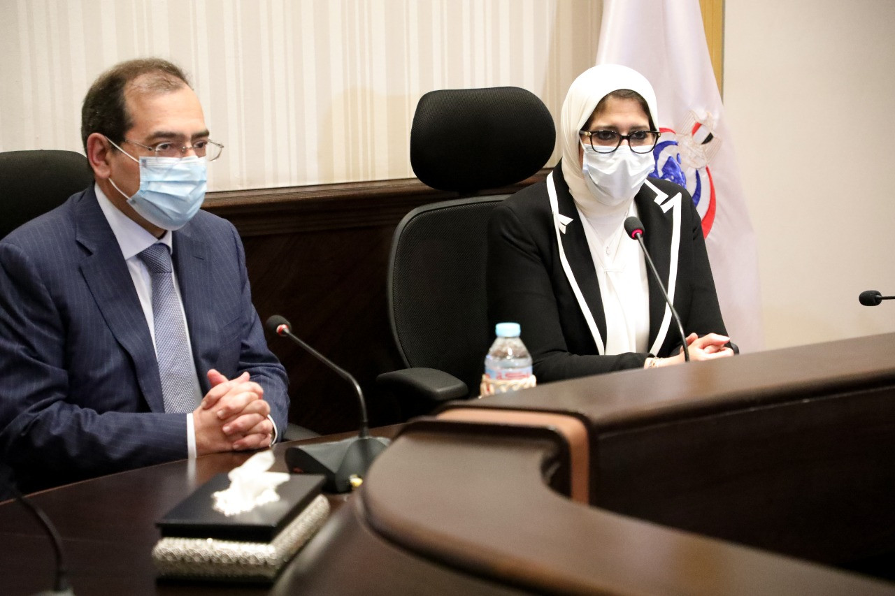 وزيرة الصحة تستقبل وزير البترول