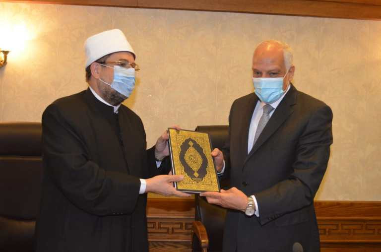 محافظ الجيزة ووزير الأوقاف