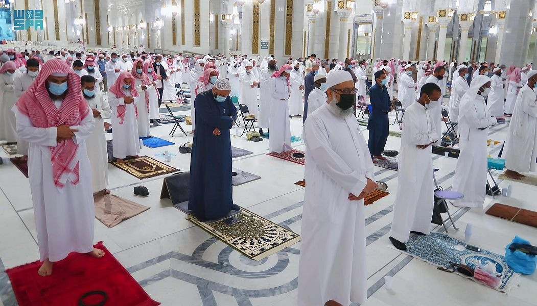 صلاة التراويح بالمسجد الحرام