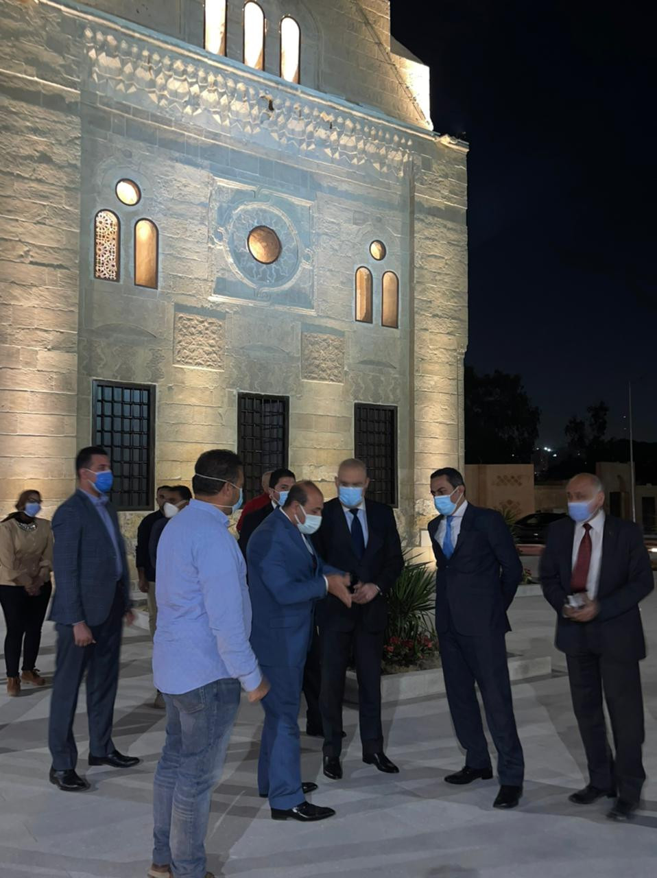 وزير الإسكان