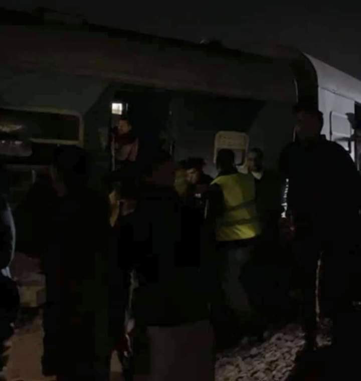 خروج قطار عن القضبان بمنيا القمح