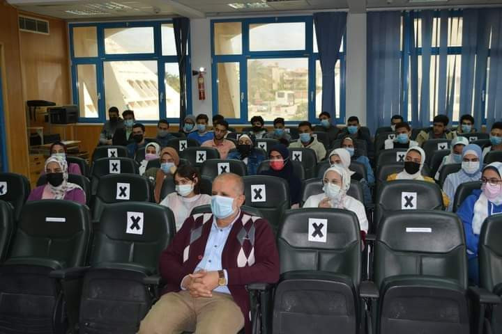تعاون علمى بين مدينة الأبحاث العلمية ومدرسة المتفوقين STEM بالغربية