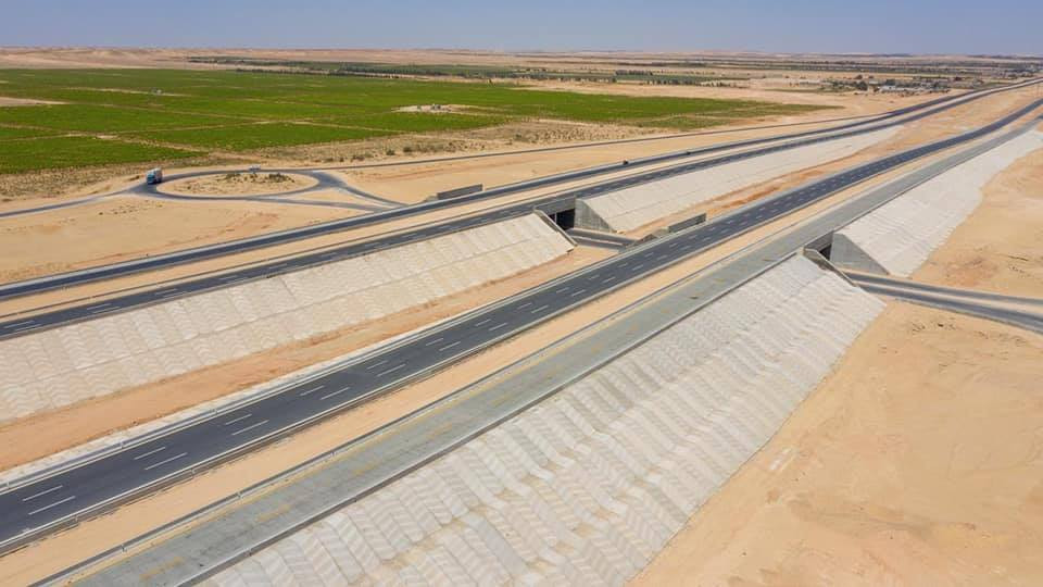 طريق الصعيد الصحراوى الغربى