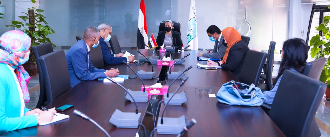 ياسمين فؤاد وزيرة البيئة
