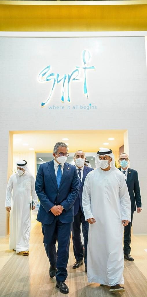 وزيرا السياحة والطيران يلتقيان نظيرهما الإماراتى