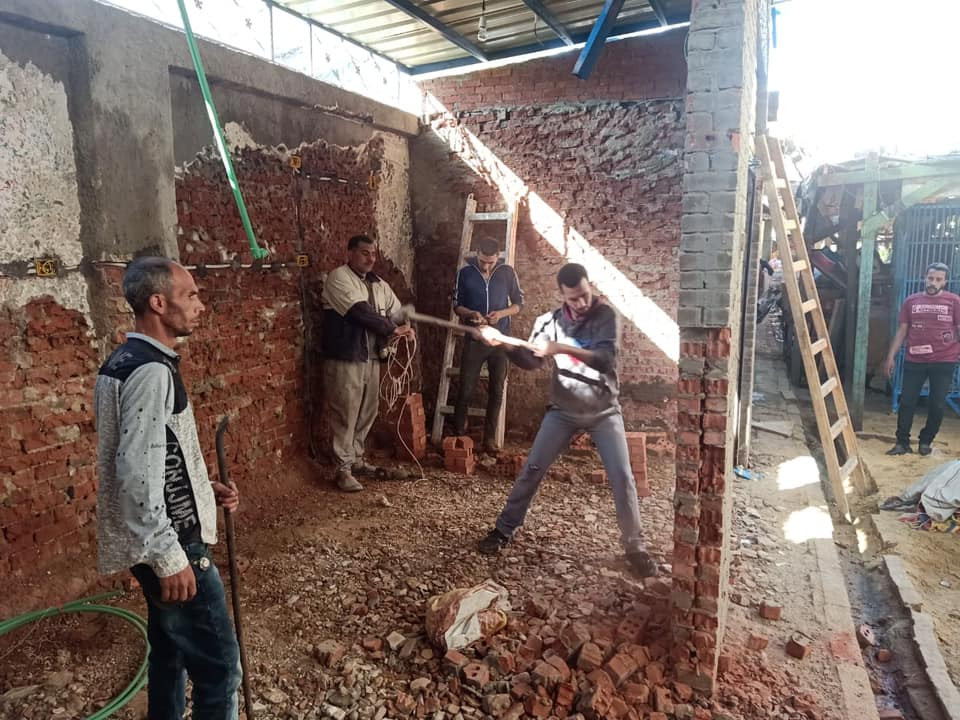 إزالة 4 أكشاك غرب الإسكندرية