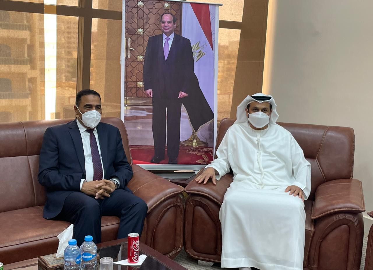 جولة بحرية لسفير الإمارات