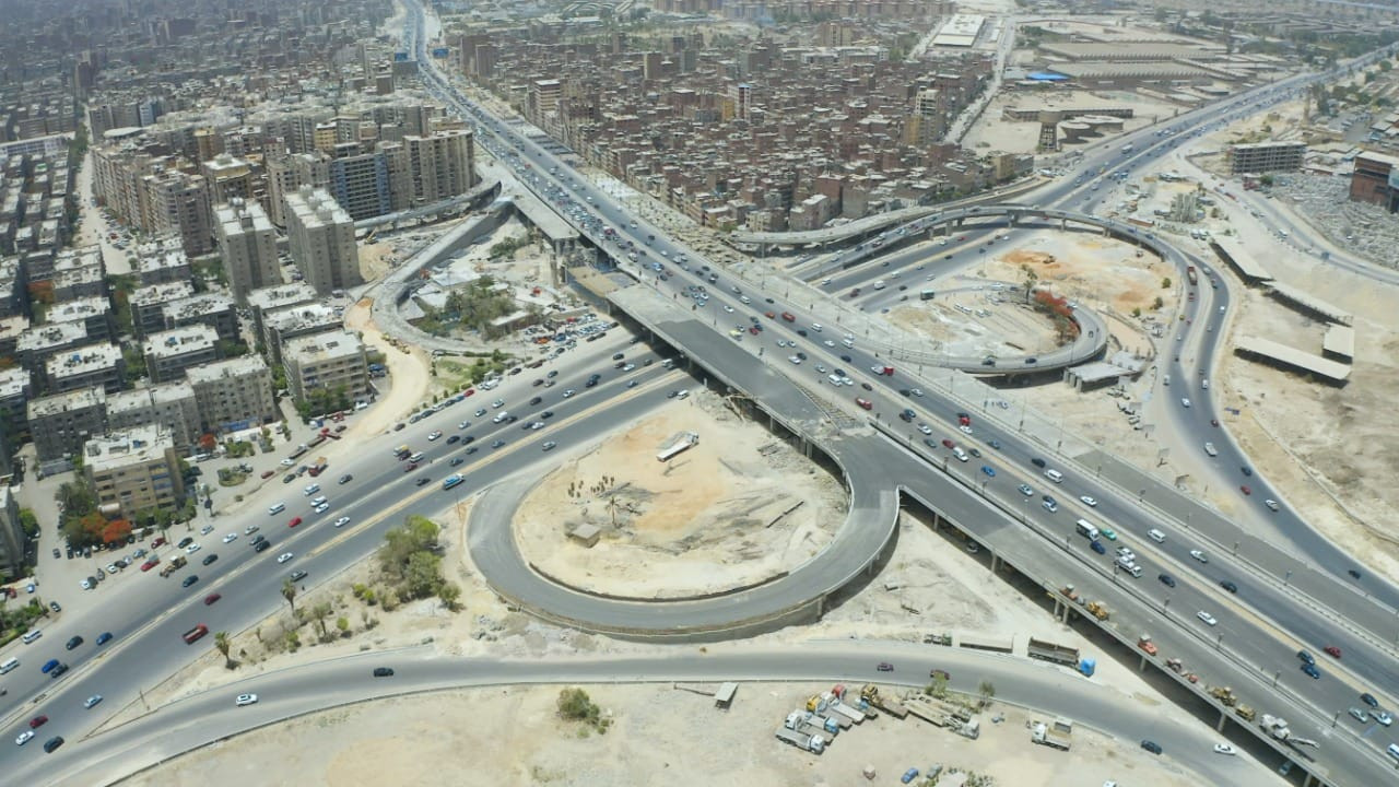 وزير النقل يتابع تطوير الطريق الدائرى