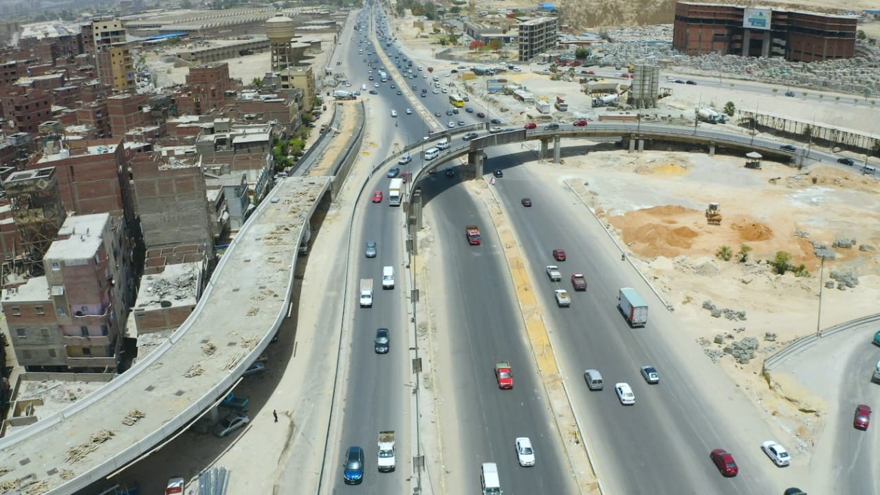 وزير النقل يتابع تطوير الطريق الدائرى